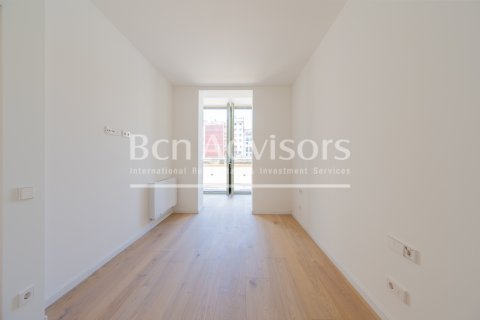 Apartamento de 2 dormitorios en venta en Barcelona, Cataluña, Spain № 2878 - foto 19