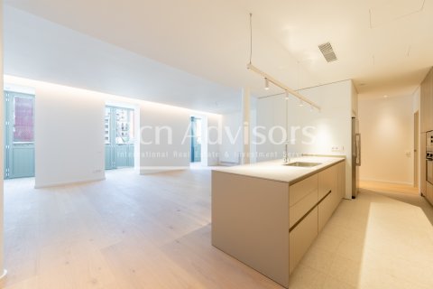 Apartamento de 2 dormitorios en venta en Barcelona, Cataluña, Spain № 2878 - foto 8