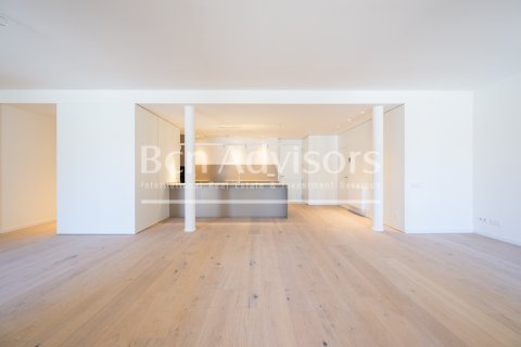 Apartamento de 2 dormitorios en venta en Barcelona, Cataluña, Spain № 2878 - foto 10