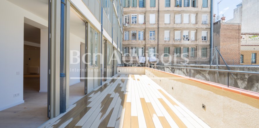 Apartamento de 2 dormitorios en venta en Barcelona, Cataluña, Spain № 2878
