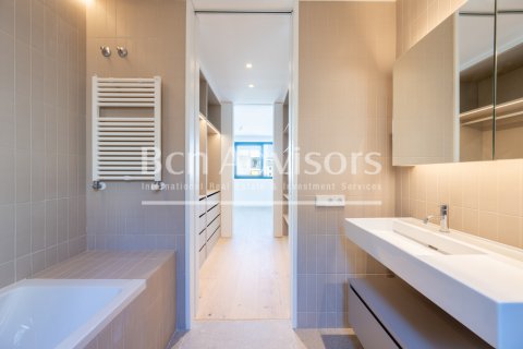 2 bedrooms penthouse for sale in Barcelona, Catalonia, Spain № 2879 - photo 22