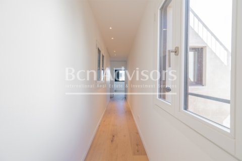 2 bedrooms penthouse for sale in Barcelona, Catalonia, Spain № 2879 - photo 23