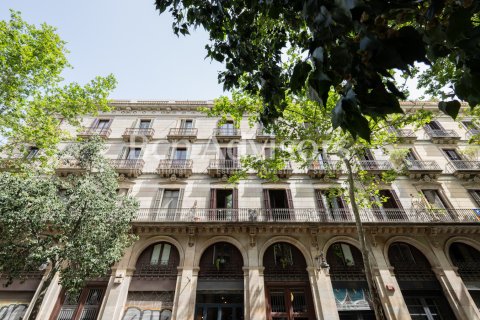 2 bedrooms penthouse for sale in Barcelona, Catalonia, Spain № 2882 - photo 18