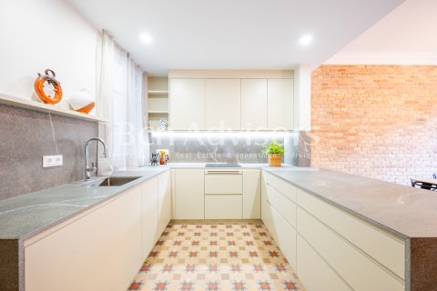 3 bedrooms apartment for sale in Barcelona, Catalonia, Spain № 2881 - photo 15