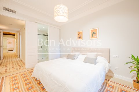 3 bedrooms apartment for sale in Barcelona, Catalonia, Spain № 2881 - photo 26