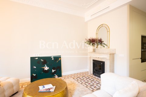 3 bedrooms apartment for sale in Barcelona, Catalonia, Spain № 2881 - photo 11