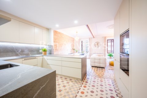 3 bedrooms apartment for sale in Barcelona, Catalonia, Spain № 2881 - photo 17