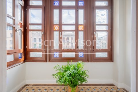 3 bedrooms apartment for sale in Barcelona, Catalonia, Spain № 2881 - photo 6