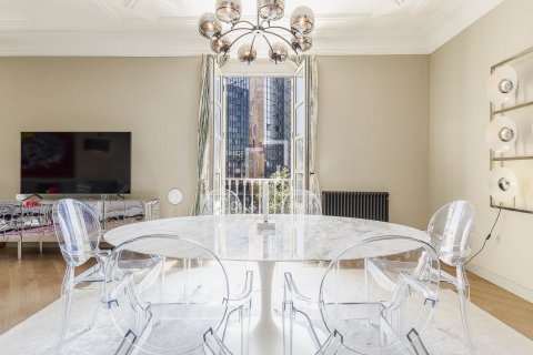 Купить квартиру в Барселона, Испания с 3 спальни, 209м², № 6549 - фото 23