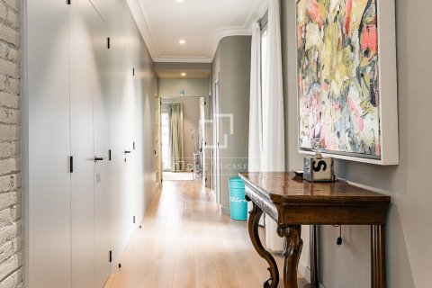 Купить квартиру в Барселона, Испания с 3 спальни, 209м², № 6549 - фото 16