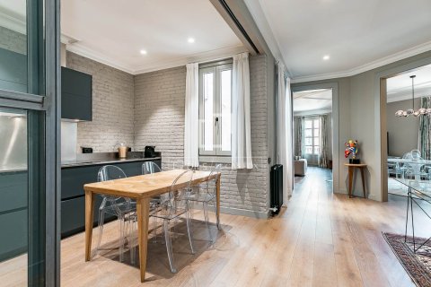 Купить квартиру в Барселона, Испания с 3 спальни, 209м², № 6549 - фото 6