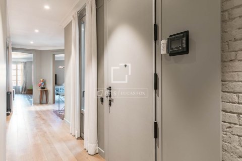 Купить квартиру в Барселона, Испания с 3 спальни, 209м², № 6549 - фото 14