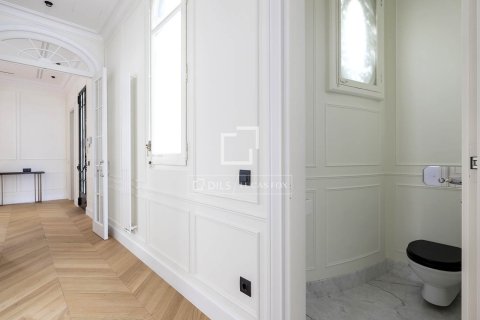 4 bedrooms apartment for sale in Barcelona, Catalonia, Spain № 6547 - photo 19