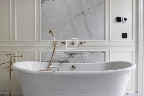 4 bedrooms apartment for sale in Barcelona, Catalonia, Spain № 6547 - photo 26