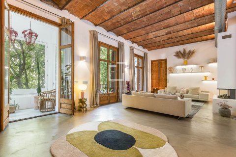 5 bedrooms apartment for sale in Barcelona, Catalonia, Spain № 4477