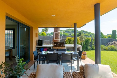 4 bedrooms villa for sale in Sant Vicenc De Montalt, Barcelona, Catalonia, Spain № 8841 - photo 17