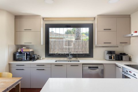 4 bedrooms villa for sale in Sant Vicenc De Montalt, Barcelona, Catalonia, Spain № 8841 - photo 16