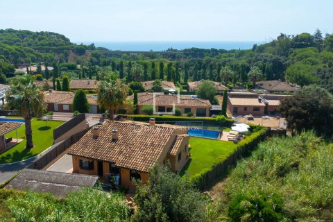 4 bedrooms villa for sale in Sant Vicenc De Montalt, Barcelona, Catalonia, Spain № 8841 - photo 3