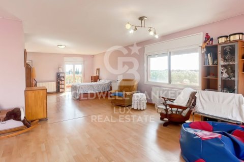 5 bedrooms house for sale in Llers, Girona, Catalonia, Spain № 5413 - photo 8