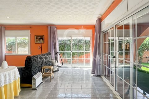 5 bedrooms house for sale in Llers, Girona, Catalonia, Spain № 5413 - photo 3