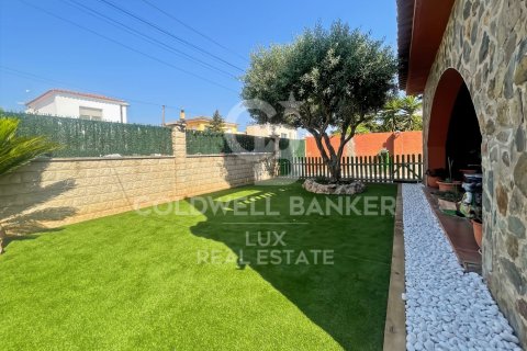 5 bedrooms house for sale in Llers, Girona, Catalonia, Spain № 5413 - photo 2
