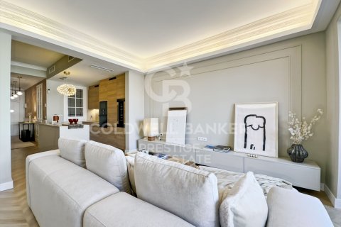 3 bedrooms apartment for sale in Barcelona, Catalonia, Spain № 5417 - photo 3