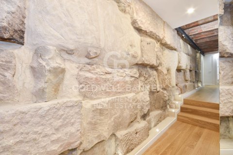 4 bedrooms apartment for sale in Barcelona, Catalonia, Spain № 5414 - photo 3