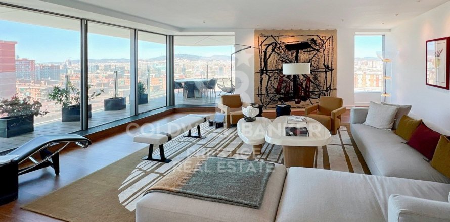 3 bedrooms apartment for sale in Barcelona, Catalonia, Spain № 5821