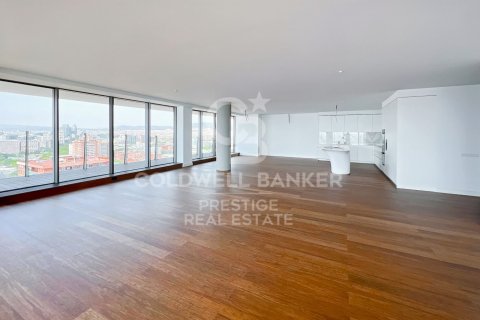 4 bedrooms penthouse for sale in Barcelona, Catalonia, Spain № 5823 - photo 7