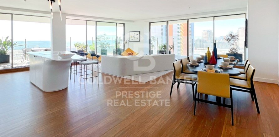 3 bedrooms apartment for sale in Barcelona, Catalonia, Spain № 5822