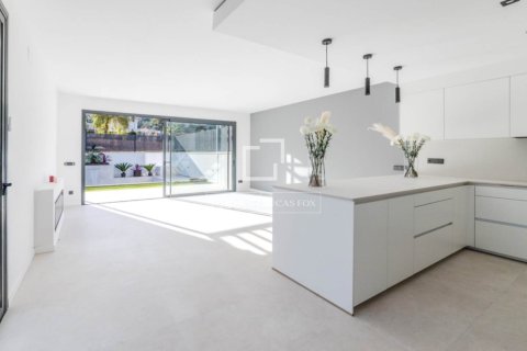 Villa de 5 dormitorios en venta en Sitges, Barcelona, Cataluña, Spain № 3996 - foto 7