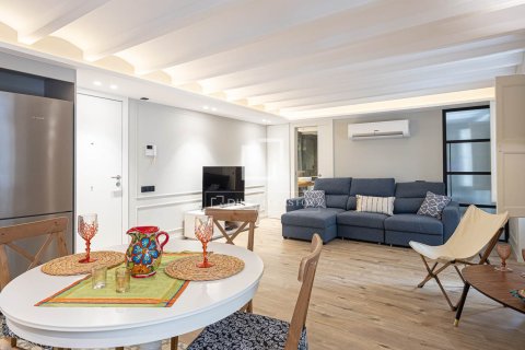 Купить квартиру в Барселона, Испания с 2 спальни, 70м², № 3992 - фото 9