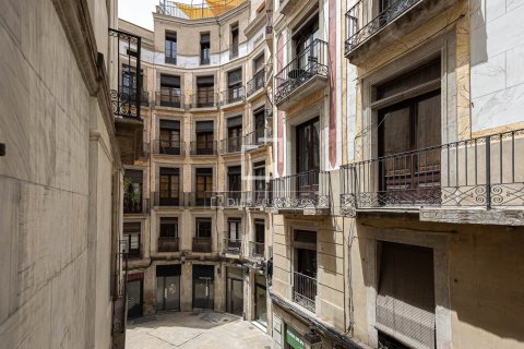 Купить квартиру в Барселона, Испания с 2 спальни, 70м², № 3992 - фото 15