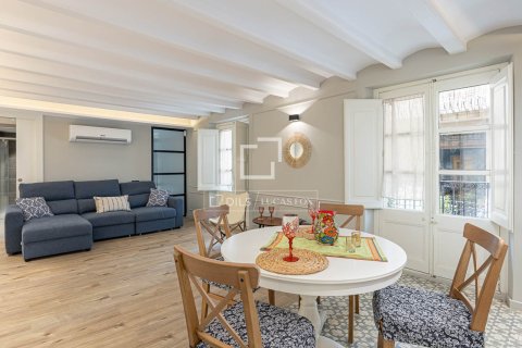 2 bedrooms apartment for sale in Barcelona, Catalonia, Spain № 3992