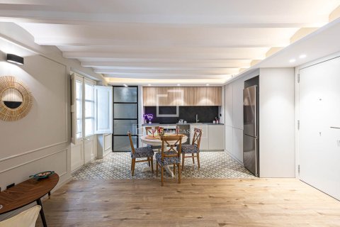 Купить квартиру в Барселона, Испания с 2 спальни, 70м², № 3992 - фото 4