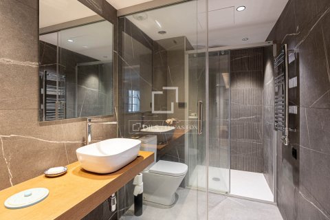 Купить квартиру в Барселона, Испания с 2 спальни, 70м², № 3992 - фото 20