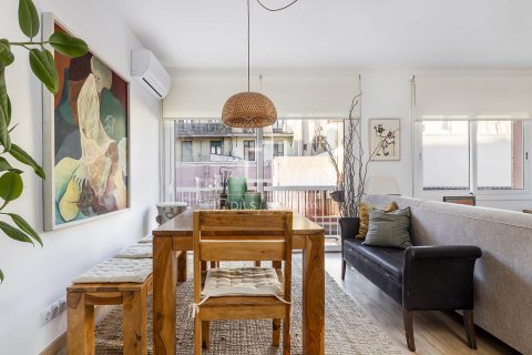 2 bedrooms apartment for sale in Barcelona, Catalonia, Spain № 3994 - photo 3