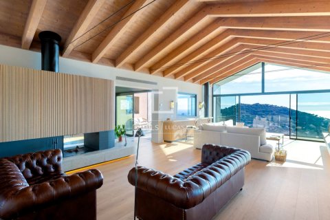 Купить виллу в Кабрильс, Испания с 5 спален, 712м², № 6442 - фото 7