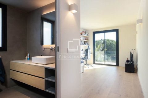 Купить виллу в Кабрильс, Испания с 5 спален, 712м², № 6442 - фото 23