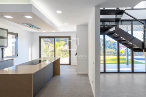 4 bedrooms villa for sale in Cabrils, Barcelona, Catalonia, Spain № 4083 - photo 4
