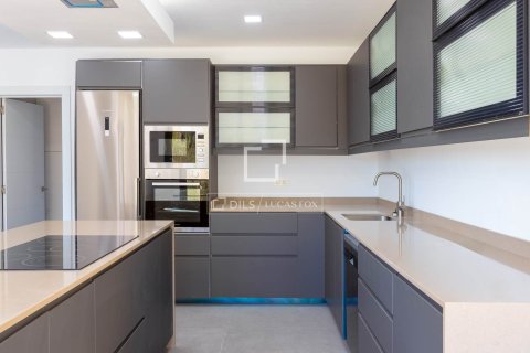4 bedrooms villa for sale in Cabrils, Barcelona, Catalonia, Spain № 4083 - photo 9