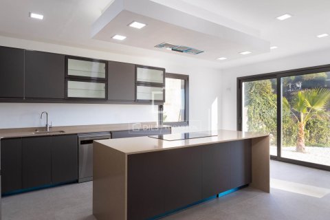 4 bedrooms villa for sale in Cabrils, Barcelona, Catalonia, Spain № 4083 - photo 8