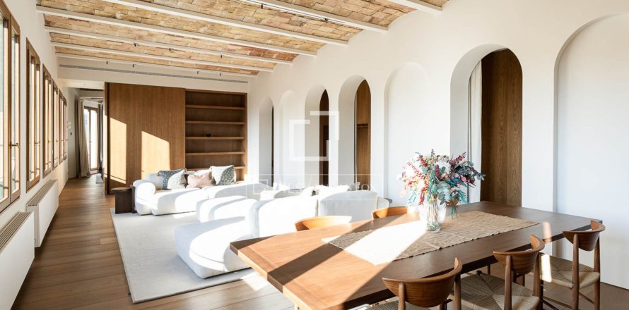 2 bedrooms apartment for sale in Barcelona, Catalonia, Spain № 4082