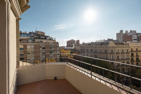 2 bedrooms apartment for sale in Barcelona, Catalonia, Spain № 4082 - photo 20