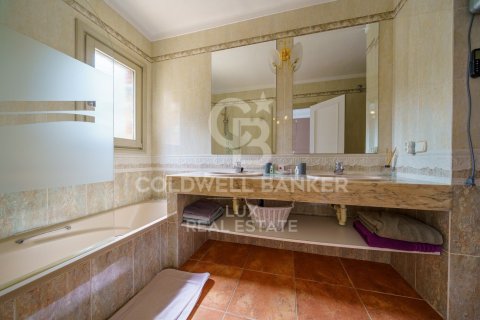 5 bedrooms villa for sale in Peralada, Girona, Catalonia, Spain № 6013 - photo 19