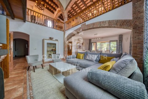 5 bedrooms villa for sale in Peralada, Girona, Catalonia, Spain № 6013 - photo 8