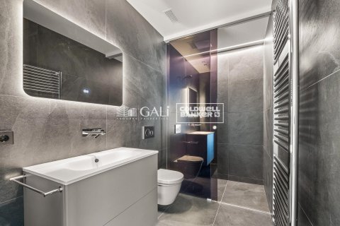2 bedrooms apartment for sale in Principado De Andorra (Ninguna Poblacion Tiene C.P.), Lleida, Catalonia, Spain № 6012 - photo 14