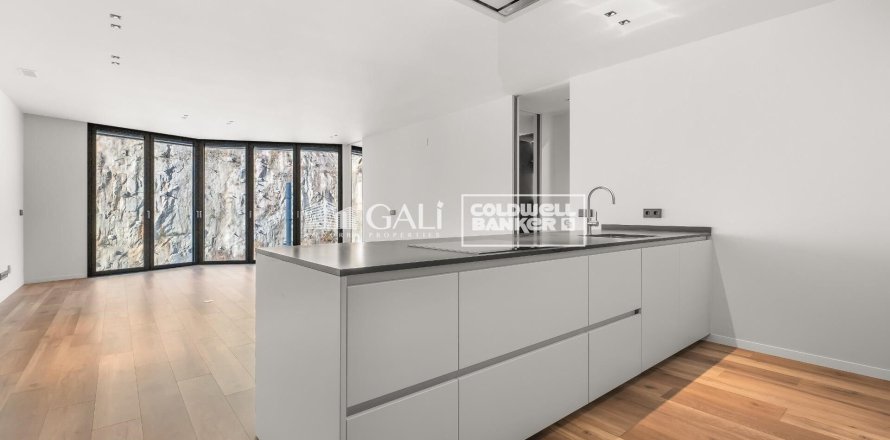 2 bedrooms apartment for sale in Principado De Andorra (Ninguna Poblacion Tiene C.P.), Lleida, Catalonia, Spain № 6012