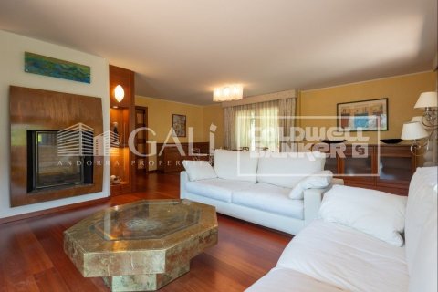 6 bedrooms villa for sale in Principado De Andorra (Ninguna Poblacion Tiene C.P.), Lleida, Catalonia, Spain № 6018 - photo 6