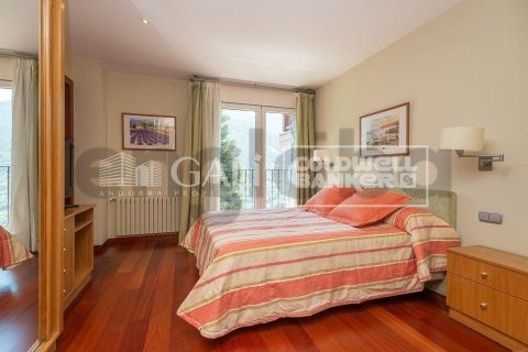 6 bedrooms villa for sale in Principado De Andorra (Ninguna Poblacion Tiene C.P.), Lleida, Catalonia, Spain № 6018 - photo 8